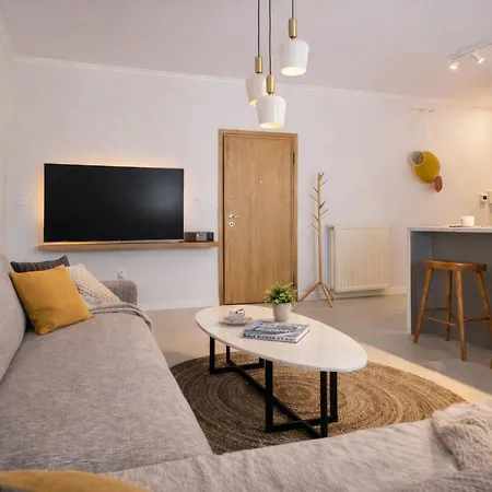 A Comfortable Stay With Balcony And Easy Parking Near Kalamata Center Apartment Kalamata