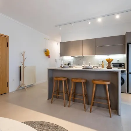 Singer Suite Near Kalamata Centre Appartamento