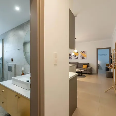 Singer Suite Near Kalamata Centre *