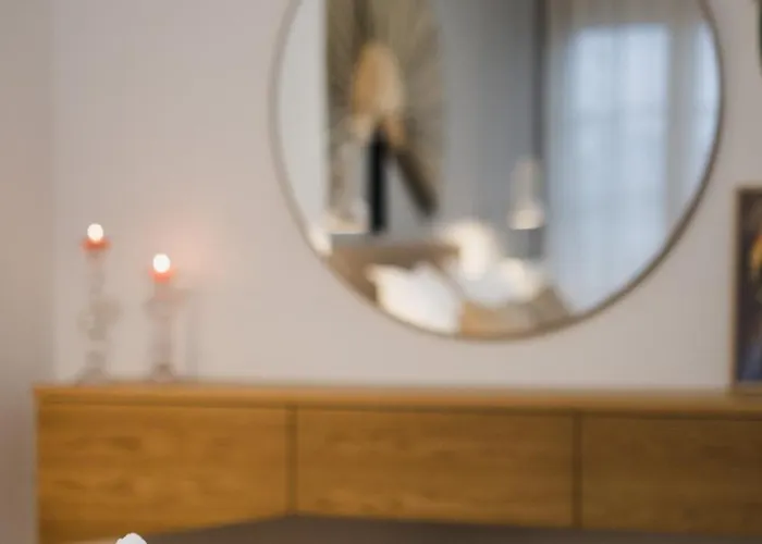 Luxury Suite, 10Min To Center, Quiet & Easy Parking Apartmán *