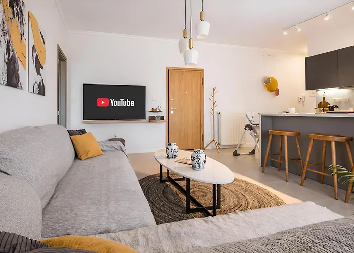 Apartament Luxury 60Sqm Apartment With Balcony & Easy Parking, 10Min From Center Kalamata